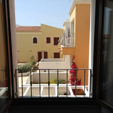 Apartment Vacanze Santa Teresa *